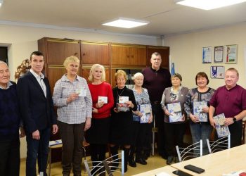 Ветеранам спорта торжественно вручили знаки отличия ГТО