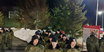 Десятиклассники Трехгорного знакомятся с военной подготовкой на сборах в Чебаркуле