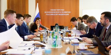 Рост производительности позволяет увеличить объемы выпуска продукции и удовлетворить потребность предприятий в кадрах