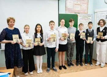 Слово, которое не сжечь: русская учительница повторяет подвиг царя-Давида
