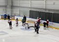 Юные хоккеисты Трёхгорного вышли на лёд до старта сезона